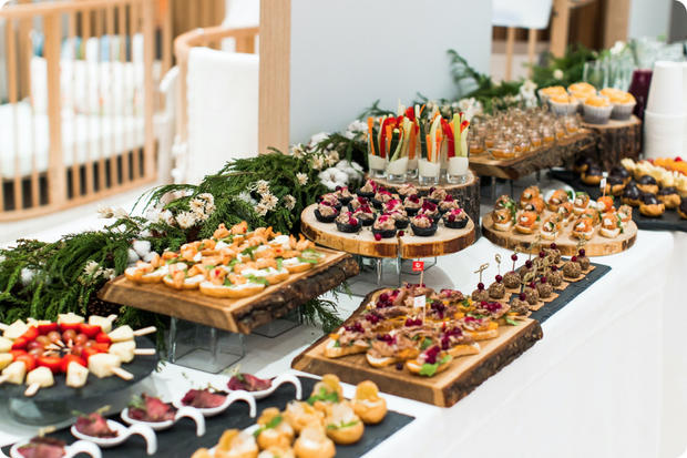 Заказать фуршет с доставкой: заказ недорогих фуршетов в Волжском | CaterMe